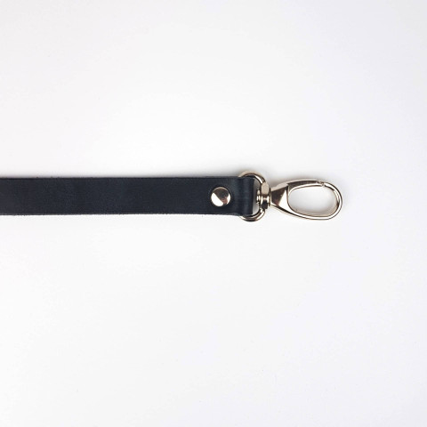 Shoulder strap leather